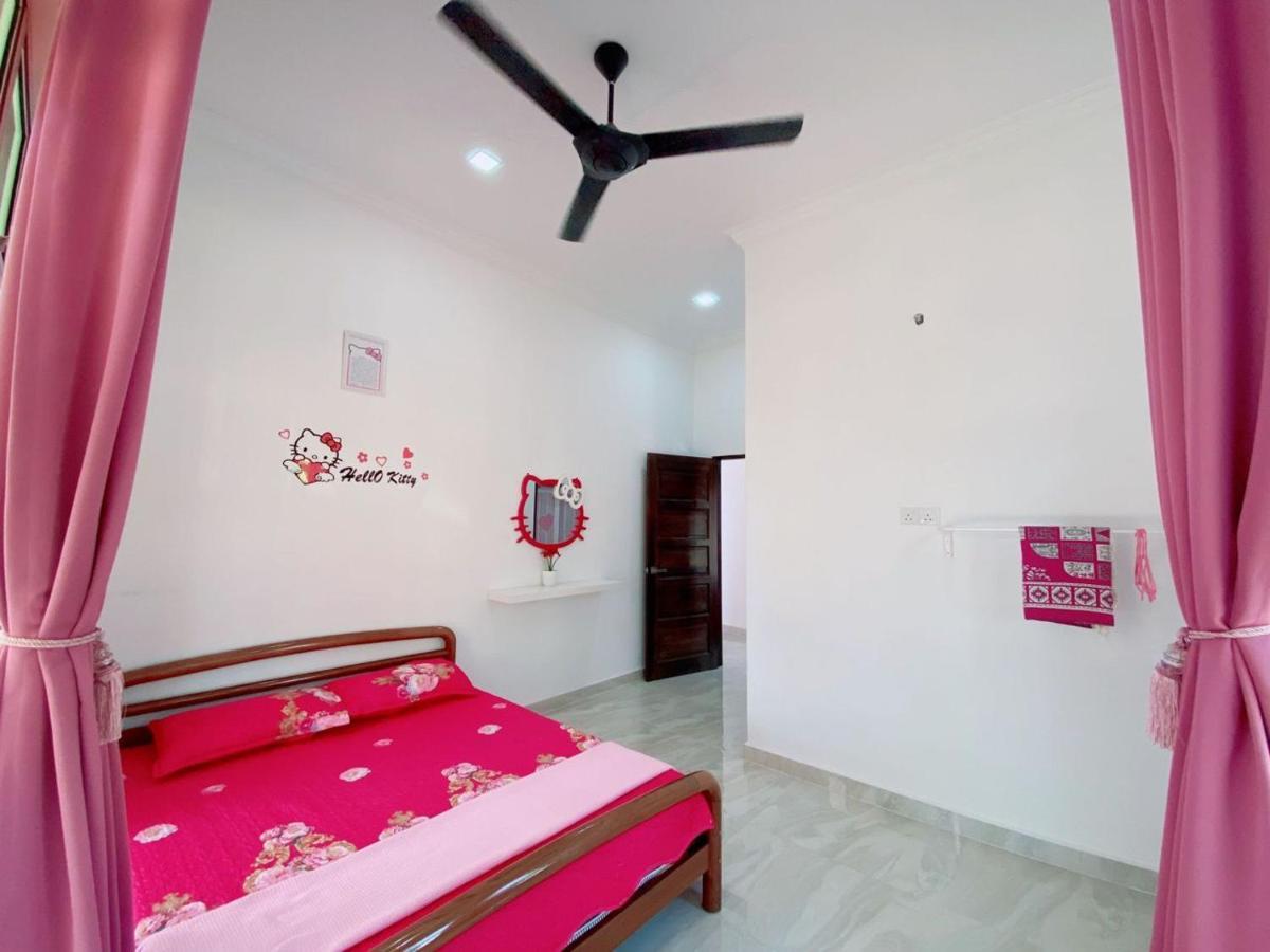 Apartment Hellokitty House - Unit 2 *
